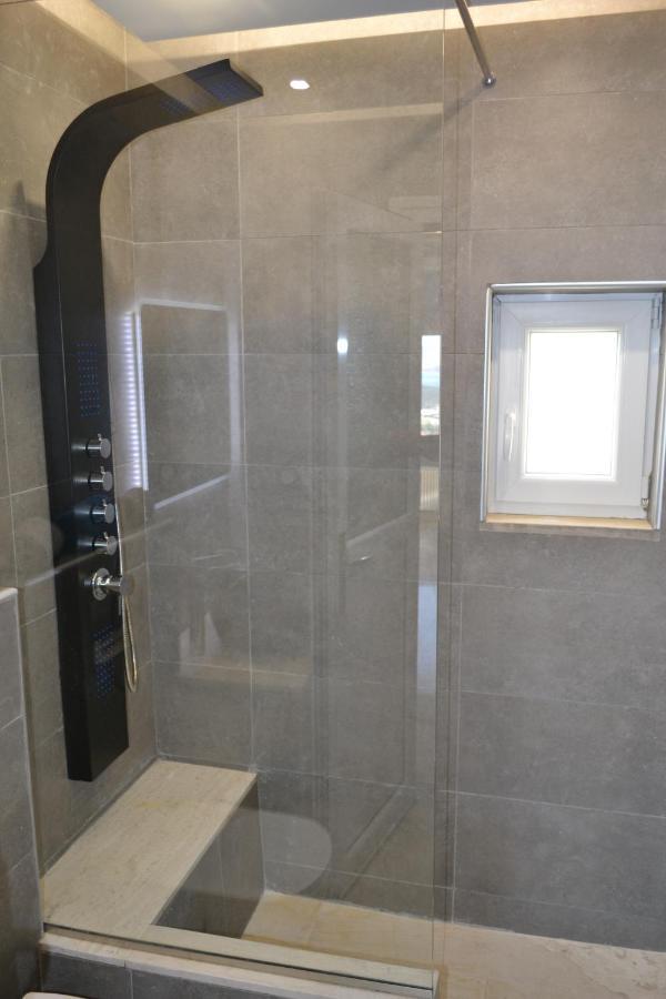Apartament Stergiou Luxury With Shared Pool *