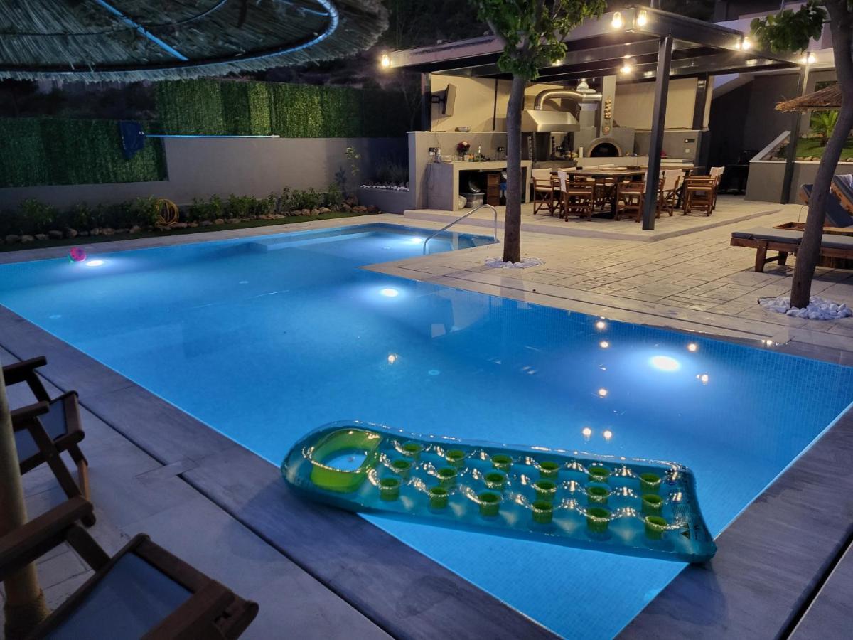 Διαμέρισμα Stergiou Luxury With Shared Pool Ανάβυσσος